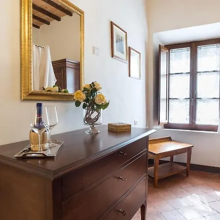 Konukevi Il Porcellum 3*